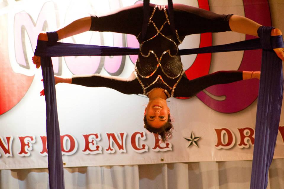 Cincinnati Aerial Silk Classes - Cincinnati Circus